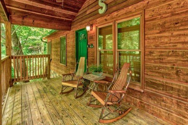 Treehouse Between Gatlinburg And Pigeon Forge. Pet Friendly! Zewnętrze zdjęcie